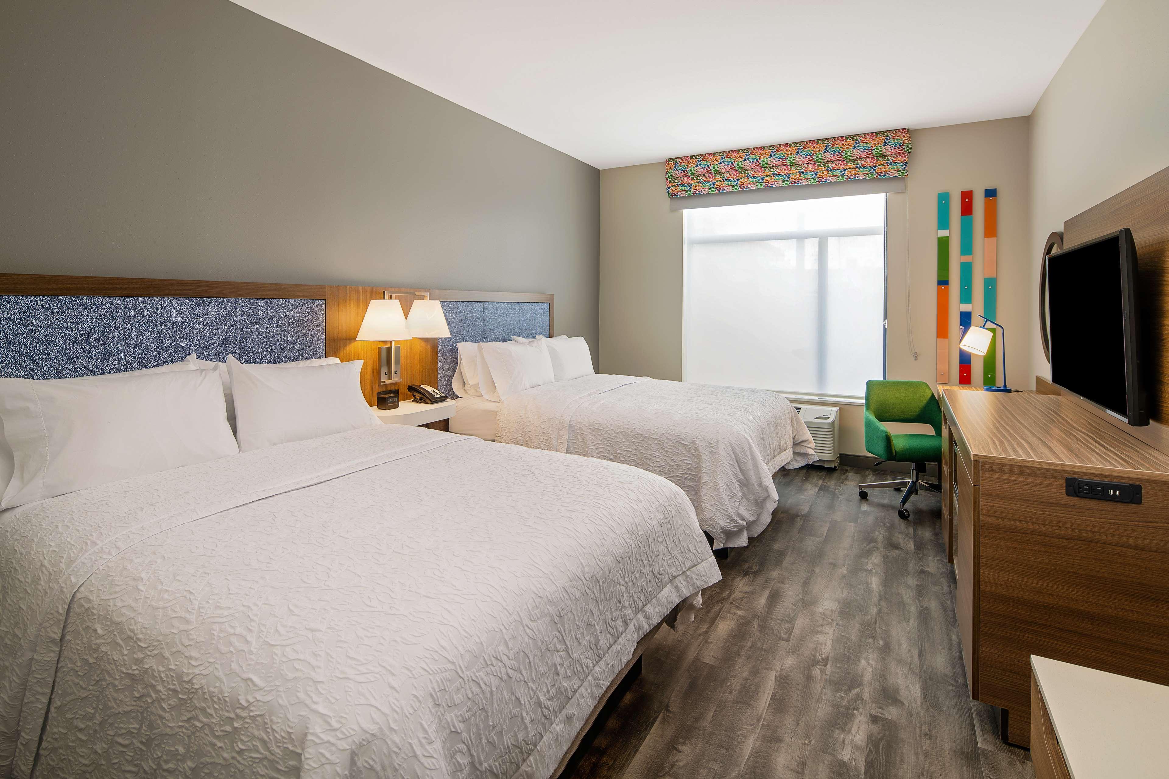 Hampton Inn & Suites Raleigh Midtown, Nc Buitenkant foto