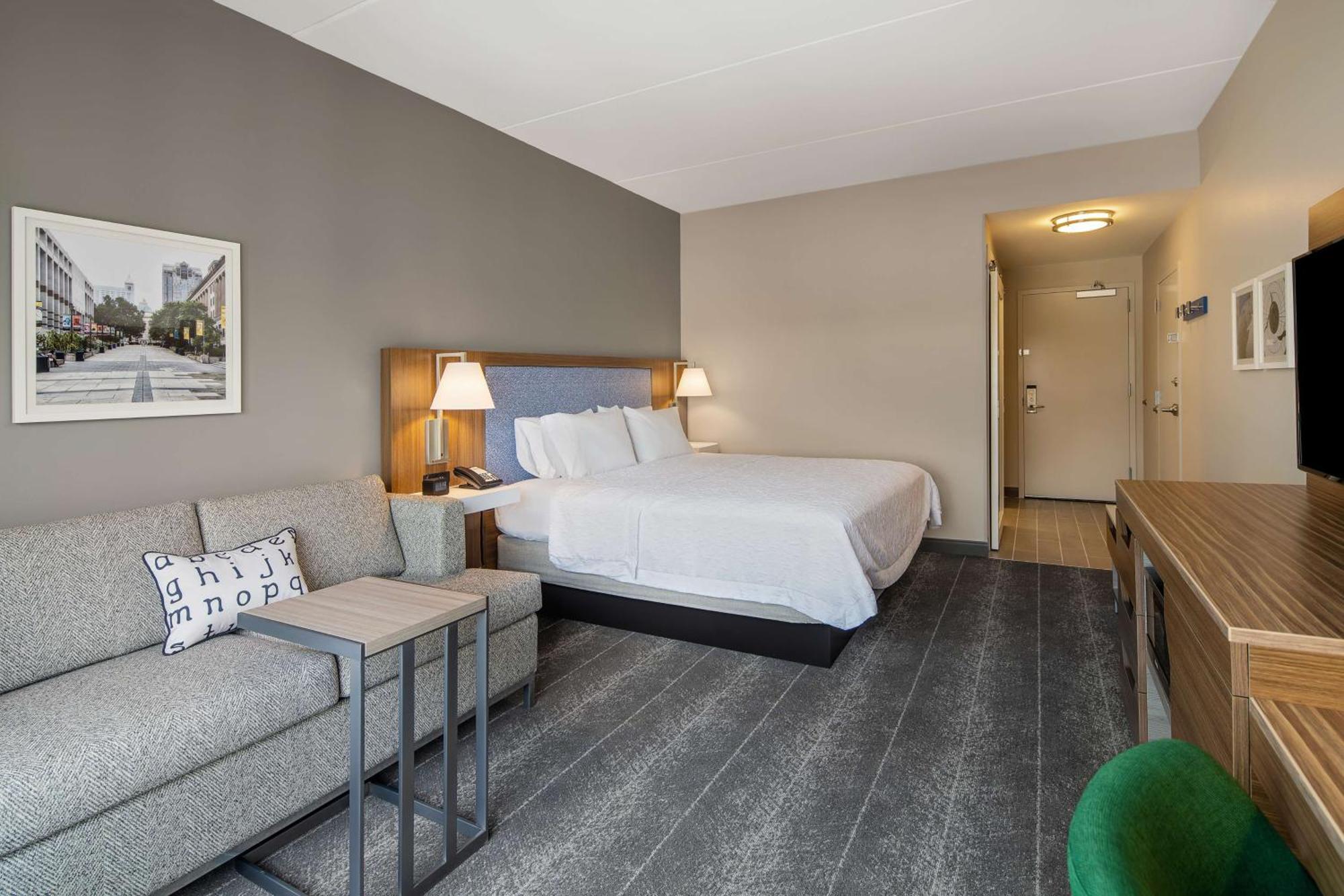 Hampton Inn & Suites Raleigh Midtown, Nc Buitenkant foto