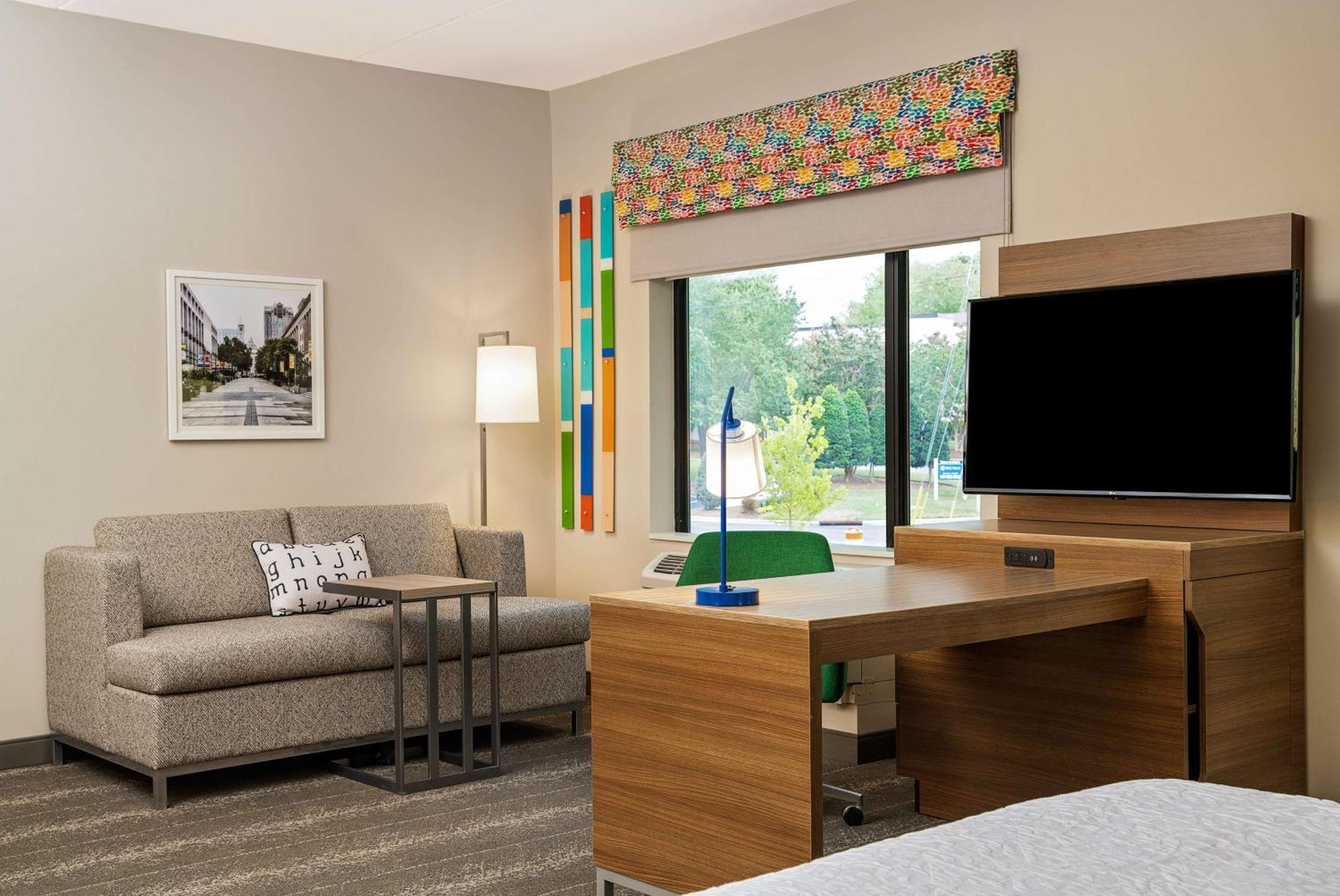 Hampton Inn & Suites Raleigh Midtown, Nc Buitenkant foto